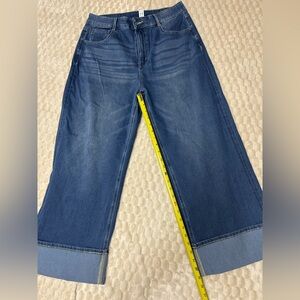EUC HALARA Blue Ankle & Cropped Jeans
